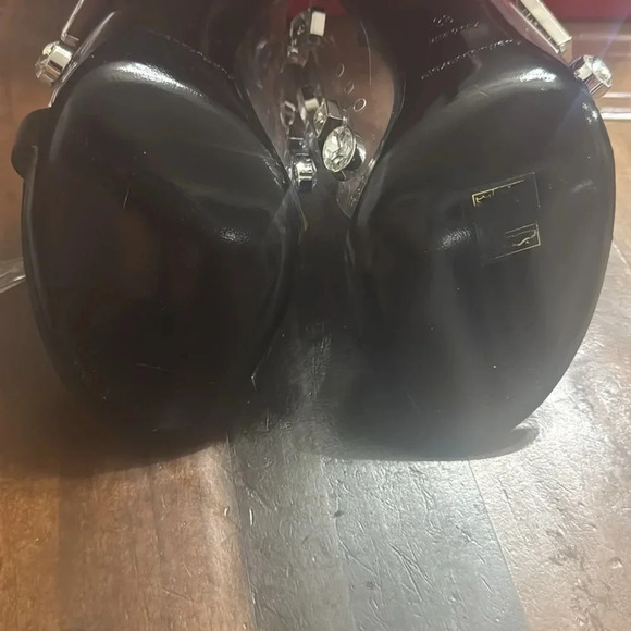 Alexander Wang
Women's Kaia Clear Crystal Stiletto Sandals 38
NEW - Picture 11 of 14